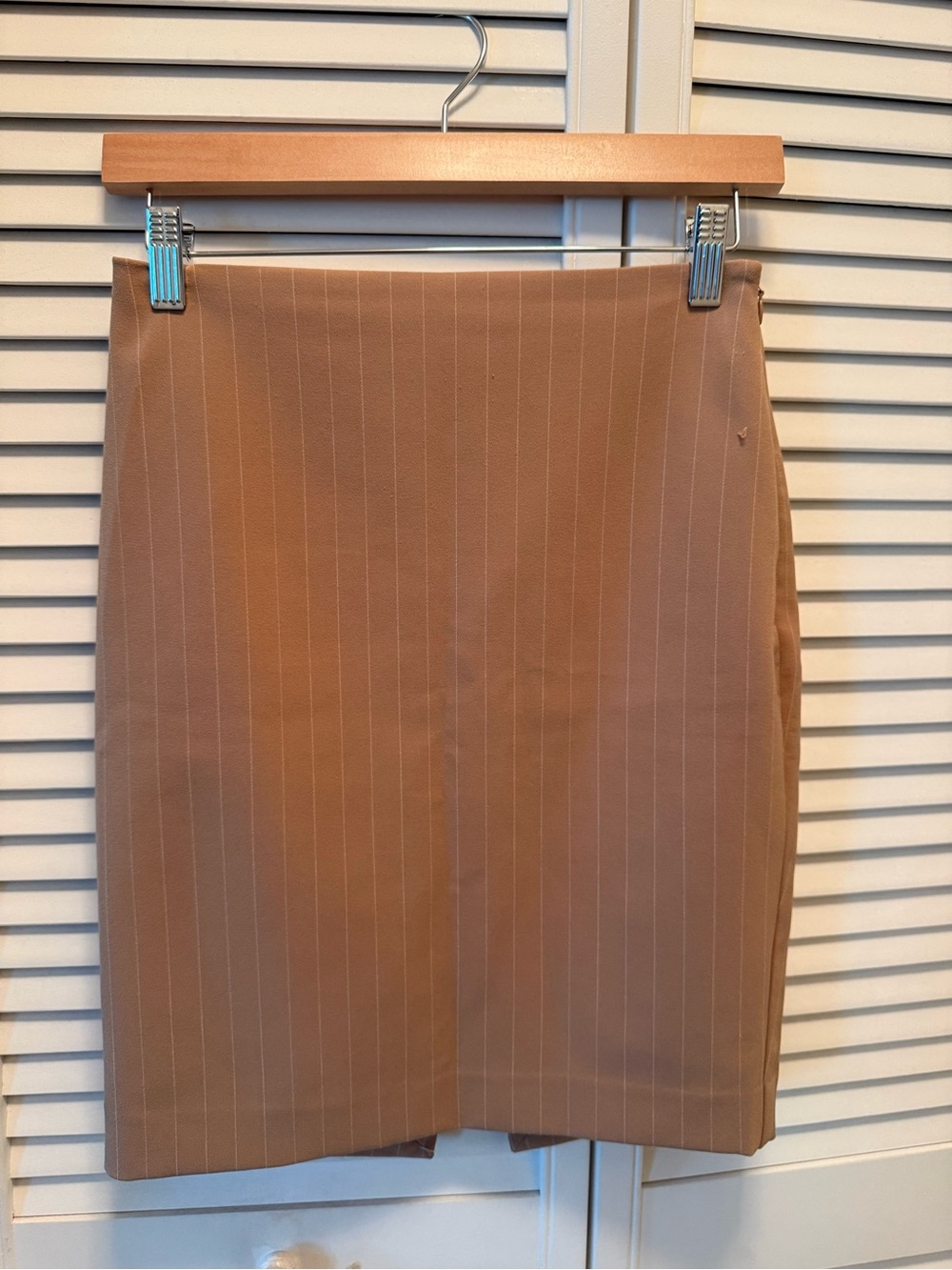 Express Editor Women's Pencil Skirt in Tan size O